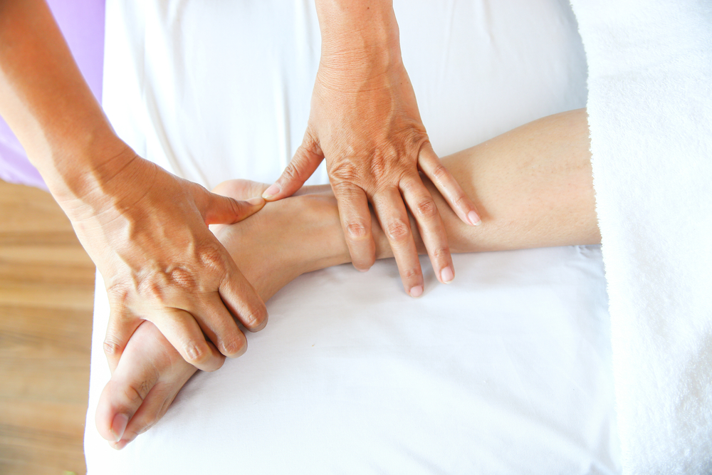 Chiropractic Shoulder Treatment for Auto Accident Recovery - Auto Accident Chiropractor in Parkland